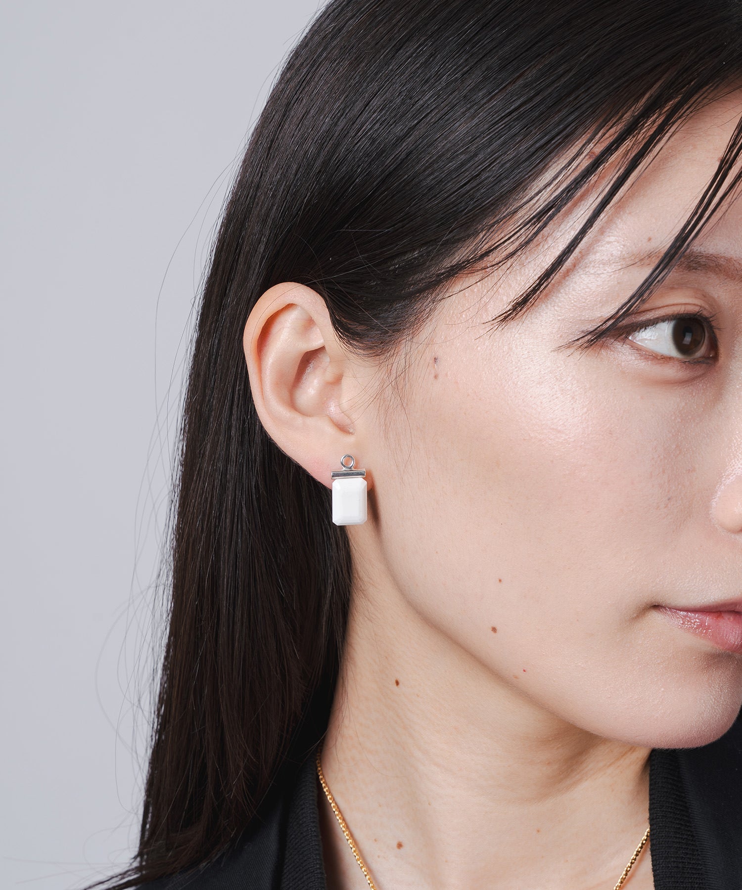 Large square stone pierce SV-925| HERGO