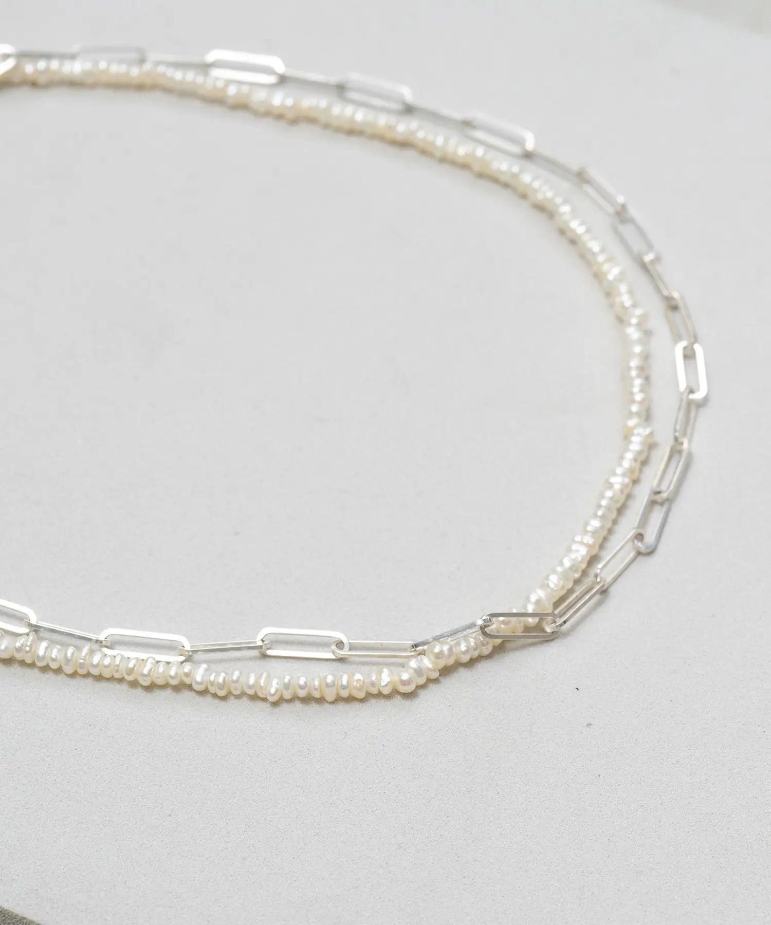 Flat Chain Baby Pearl Necklace SV-925 | HERGO