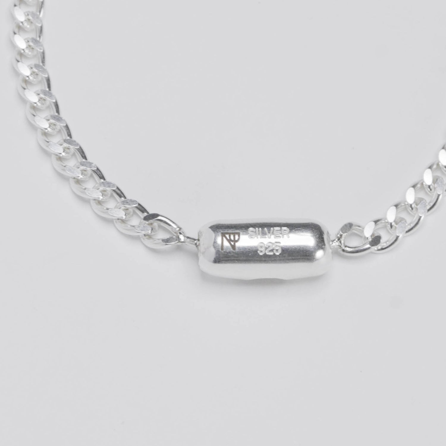 weird KIHEI cahin bracelet | NARRATIVEPLATOON