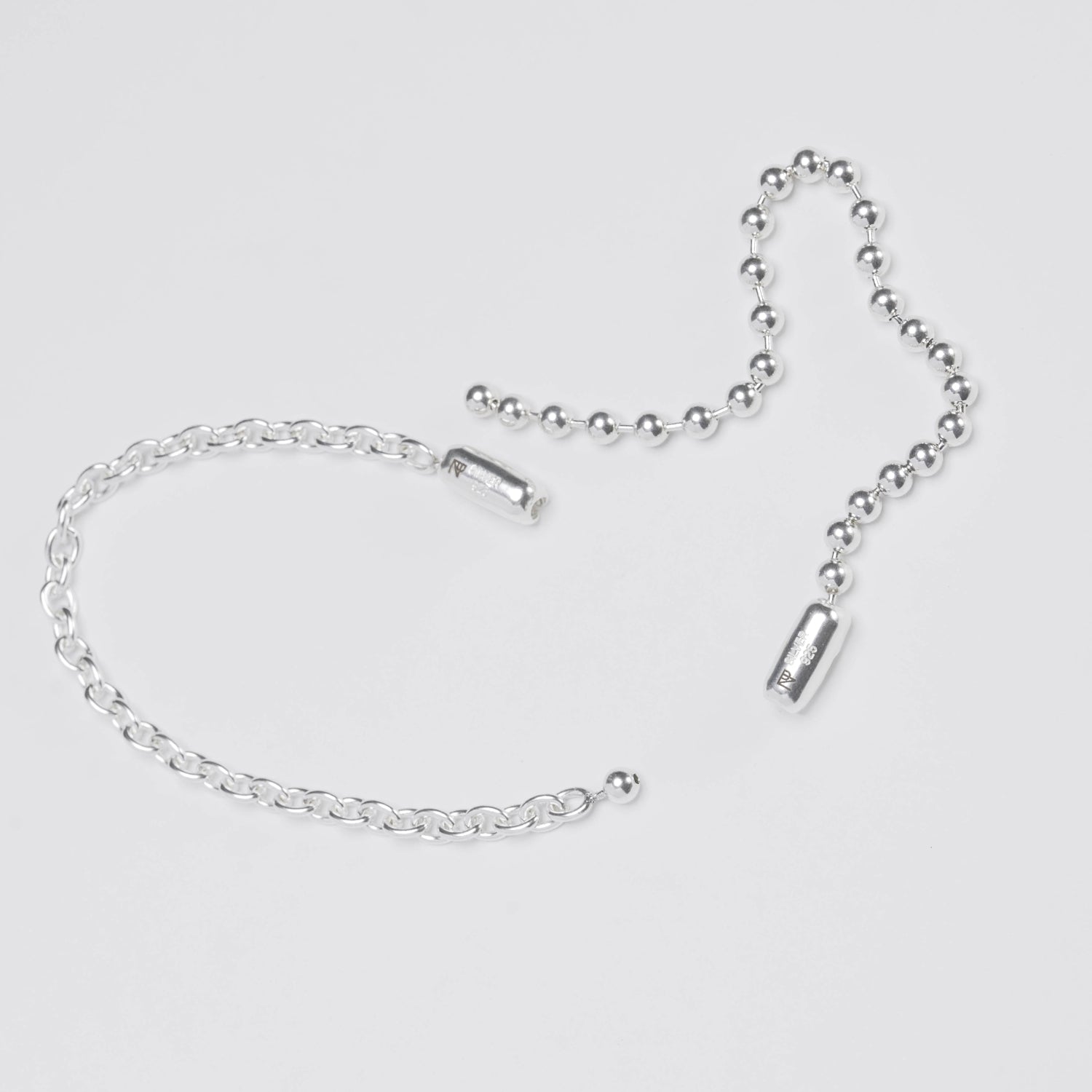 weird connected choker CHAIN | NARRATIVEPLATOON