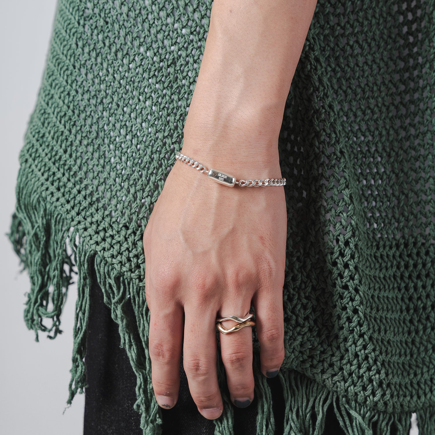 weird KIHEI cahin bracelet | NARRATIVEPLATOON