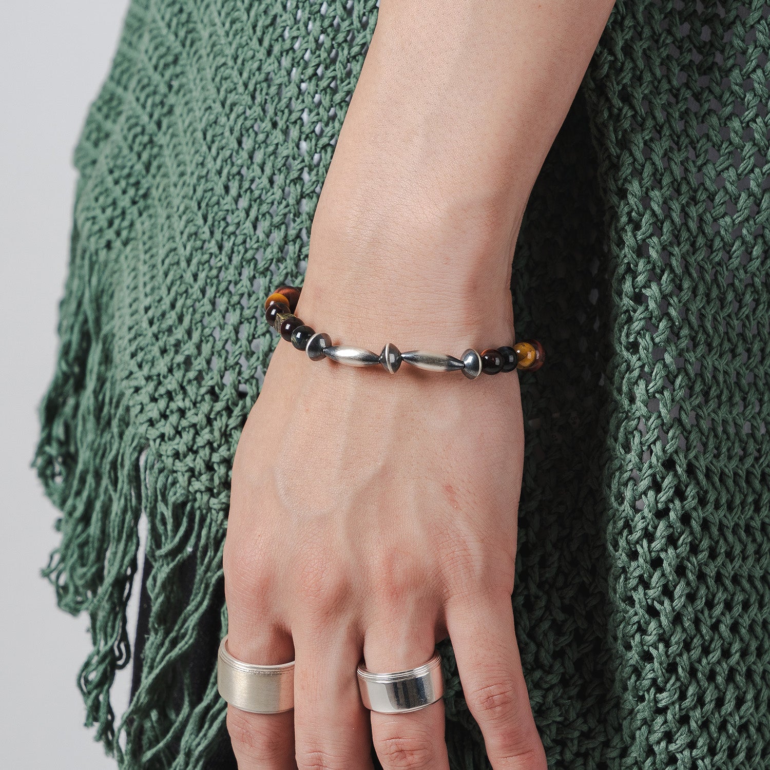 Navajo Tiger Eye bracelet | NARRATIVEPLATOON