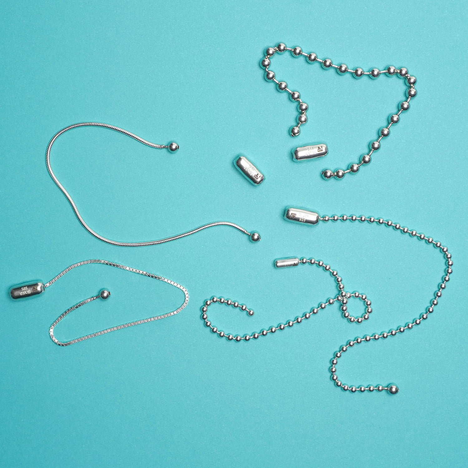 weird connected choker L ball | NARRATIVEPLATOON