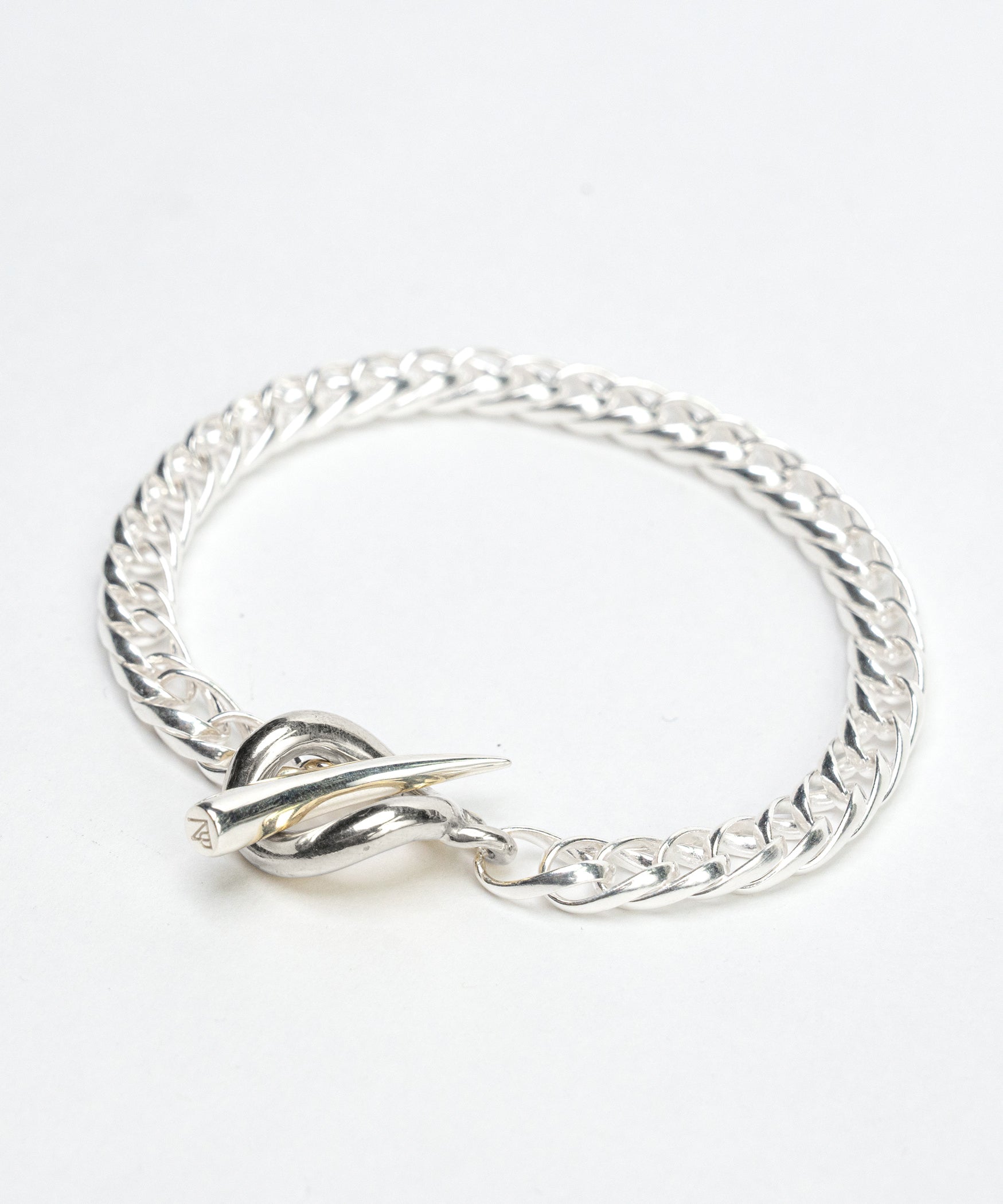 TSUNO MANTEL BRACELET| NARRATIVEPLATOON