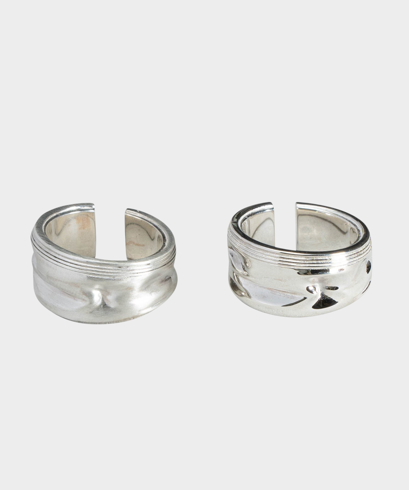 ROLE STOREのNARRATIVEPLATOON製AKI-CAN RING。クシャっとした空き缶を模したマットな質感のシルバー925製リング2点。