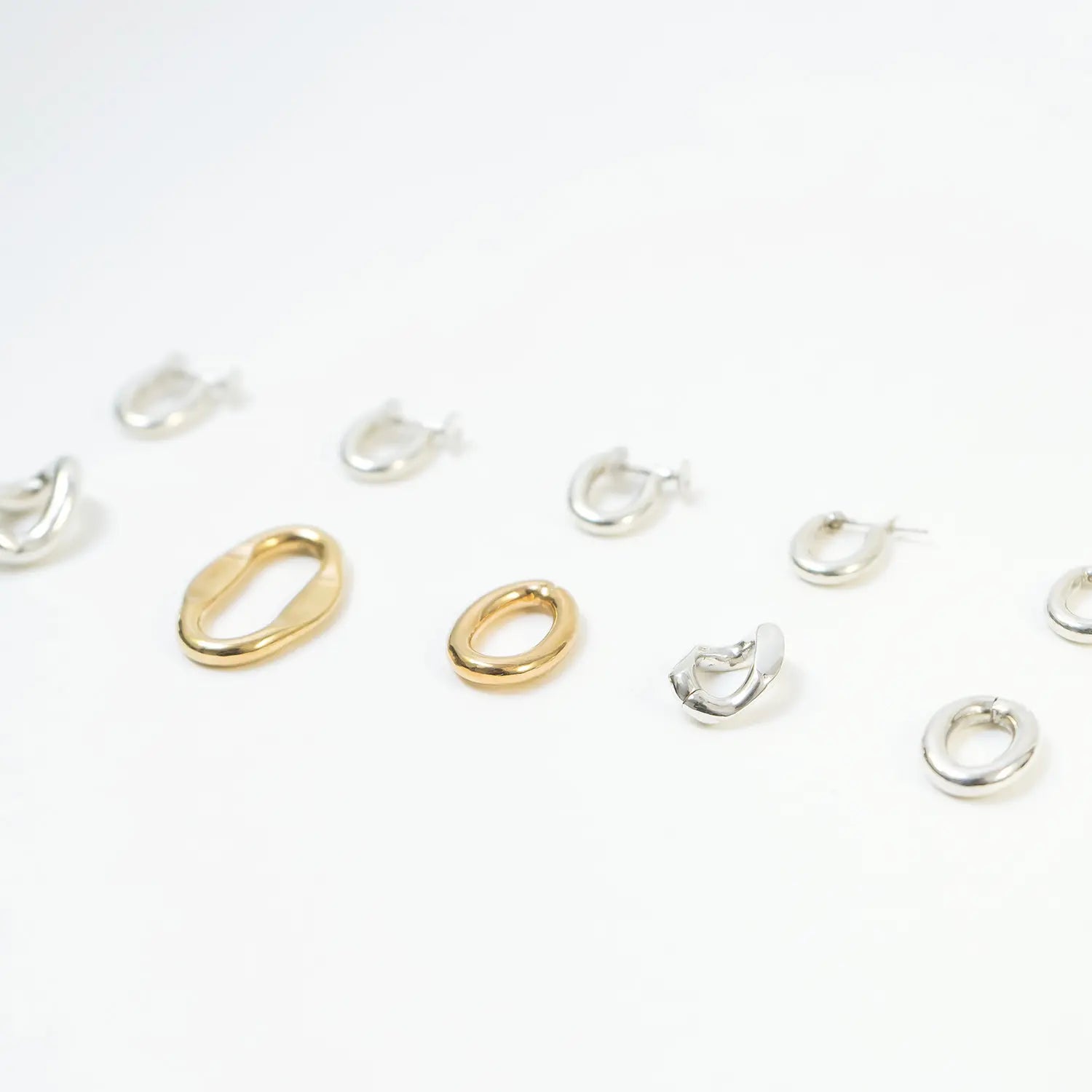LARGE Objet Earring | NARRATIVEPLATOON