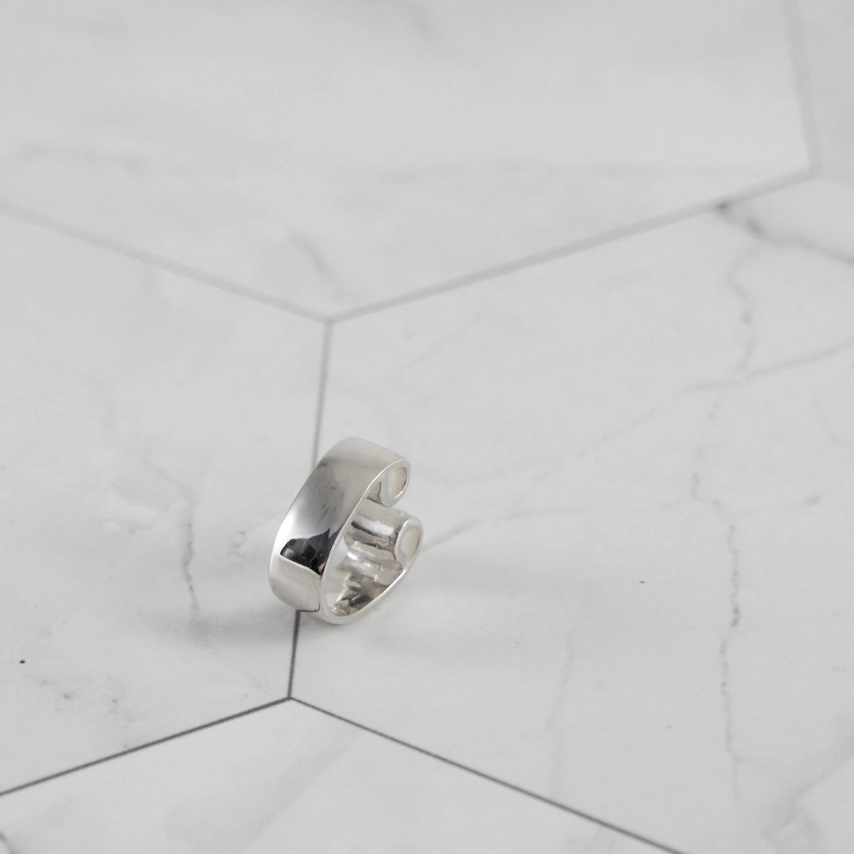 flat ear cuff | NARRATIVEPLATOON