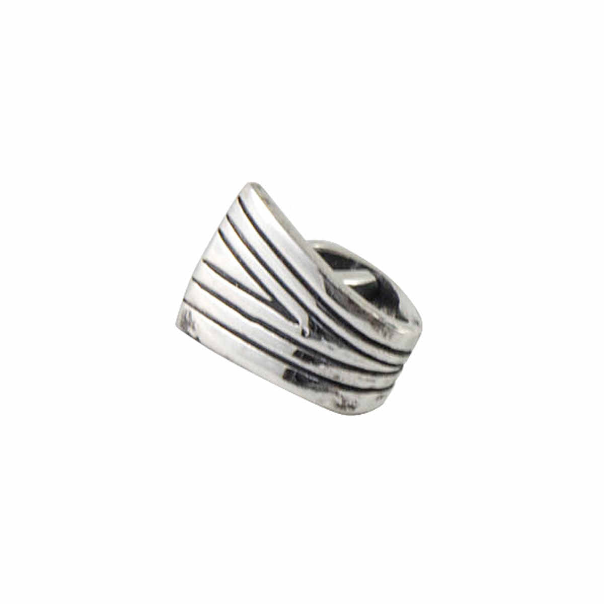 Triangle ear cuff | NARRATIVEPLATOON