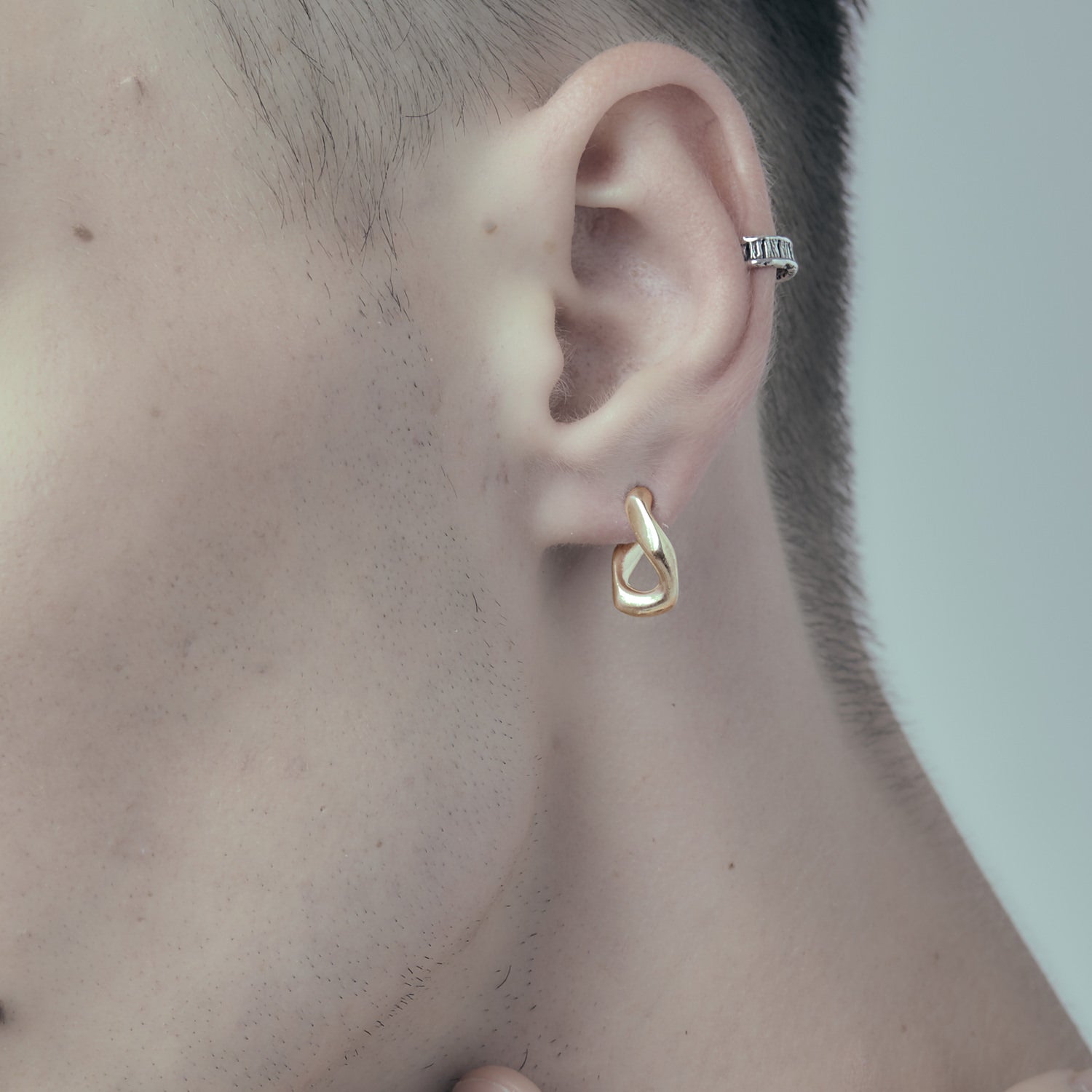 Flat link pierce | NARRATIVEPLATOON