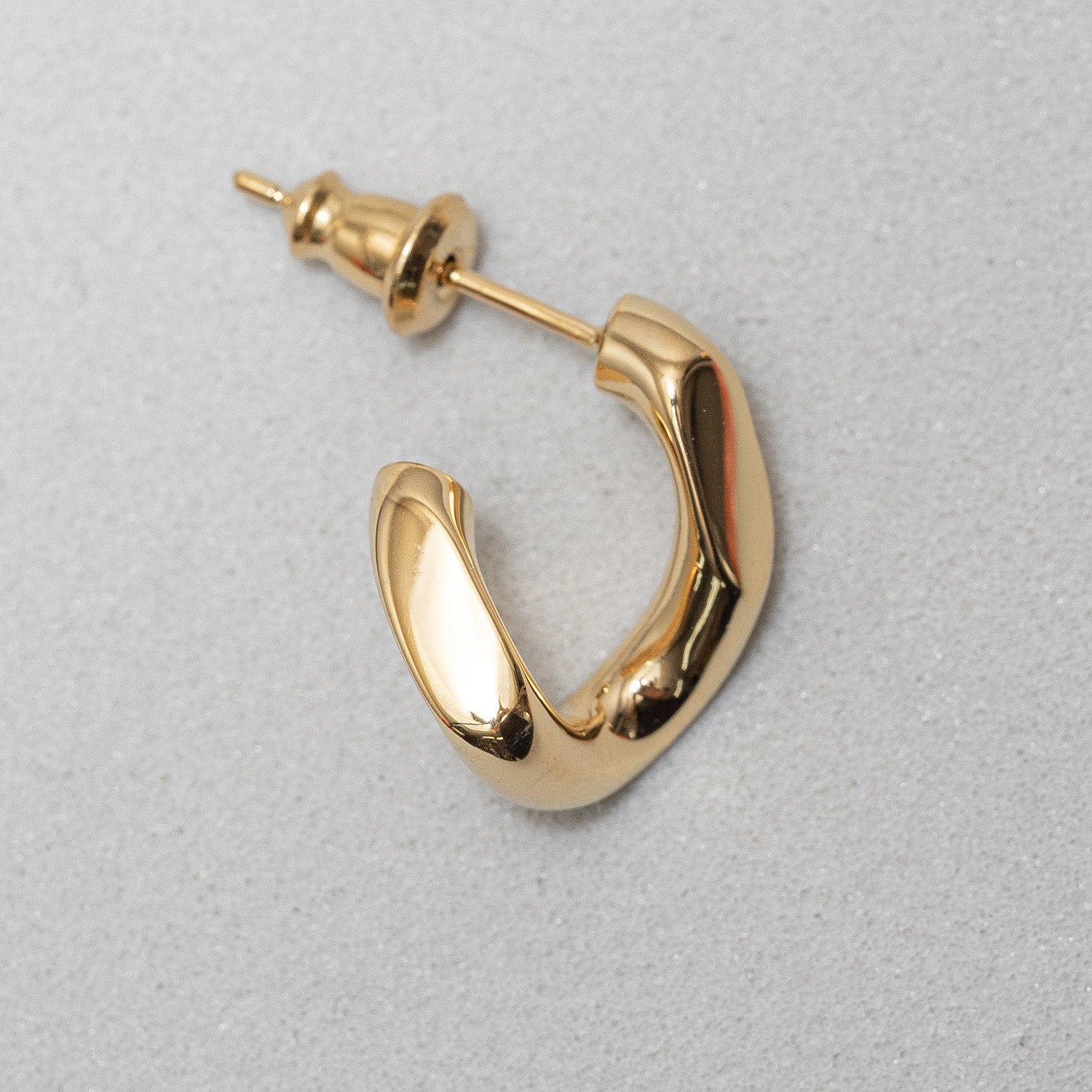 Flat link pierce | NARRATIVEPLATOON