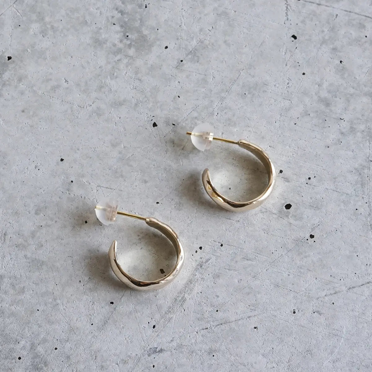 Bumpy hoop pierce | NARRATIVEPLATOON