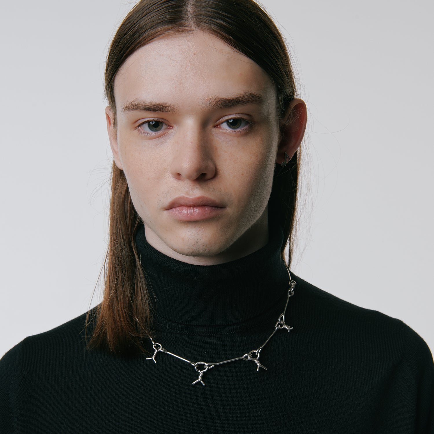 Bind necklace | NARRATIVEPLATOON