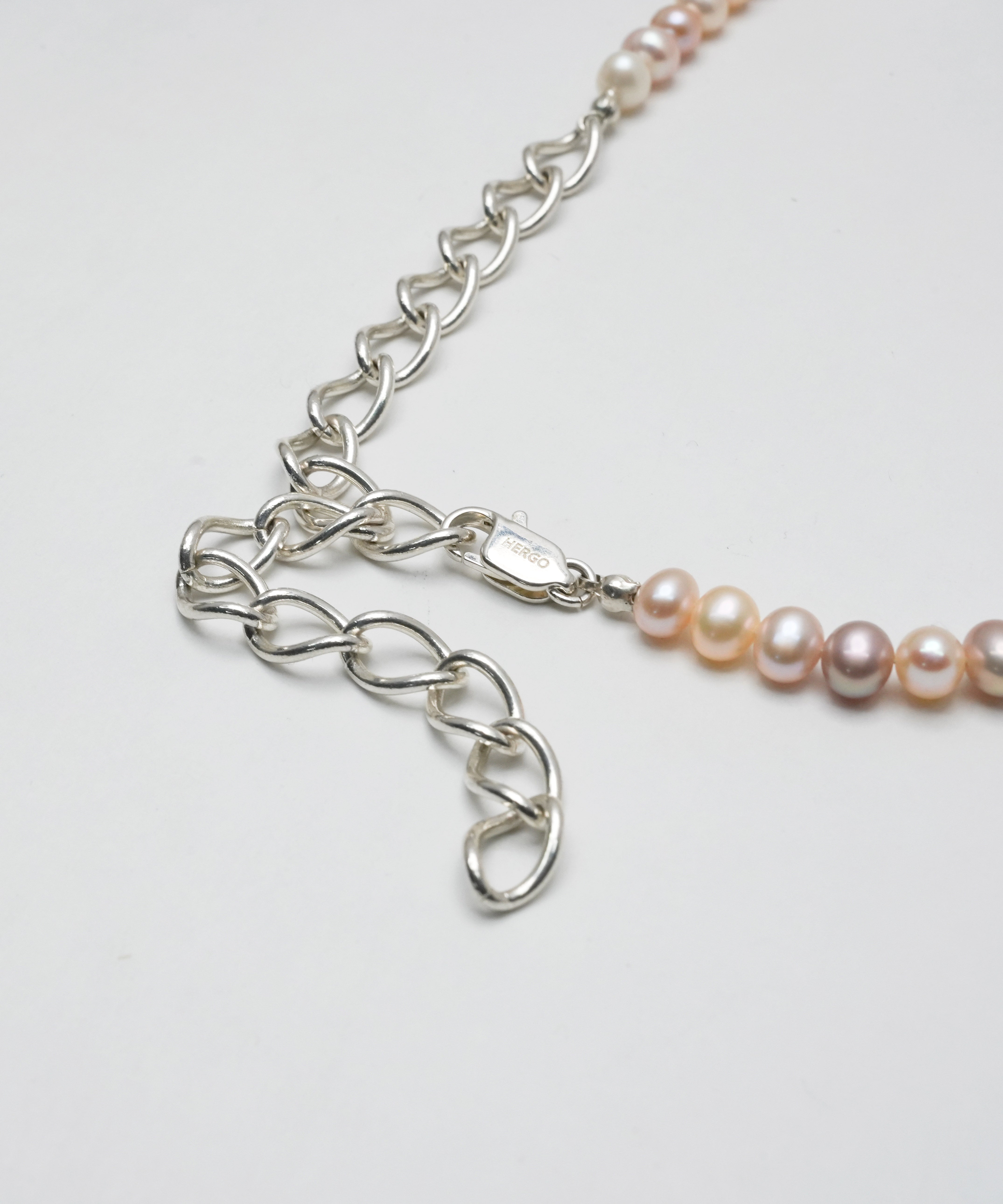 Multi Color Pearl Fence Chain Necklace | HERGO