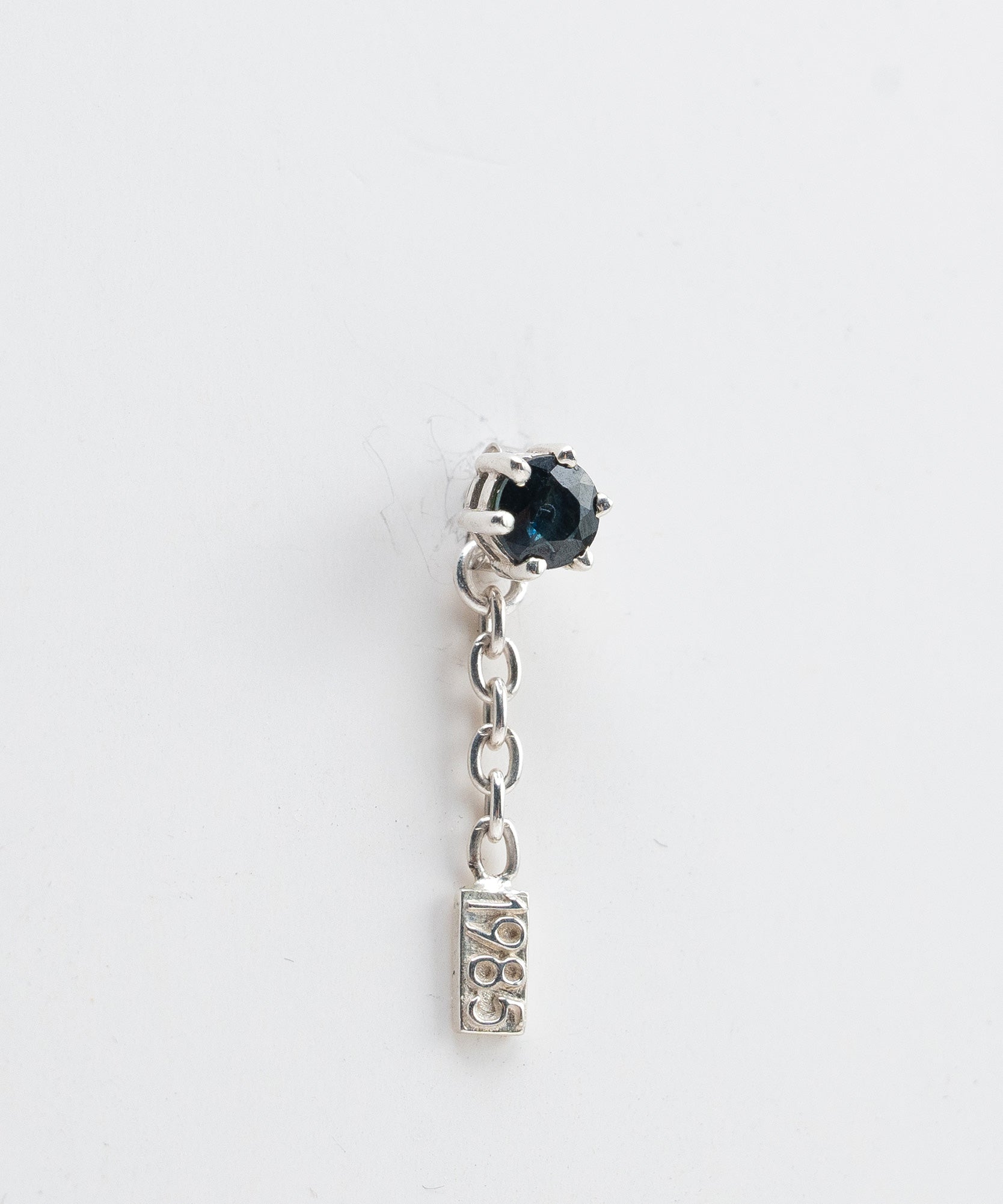宝石ピアス サファイア| HERGO