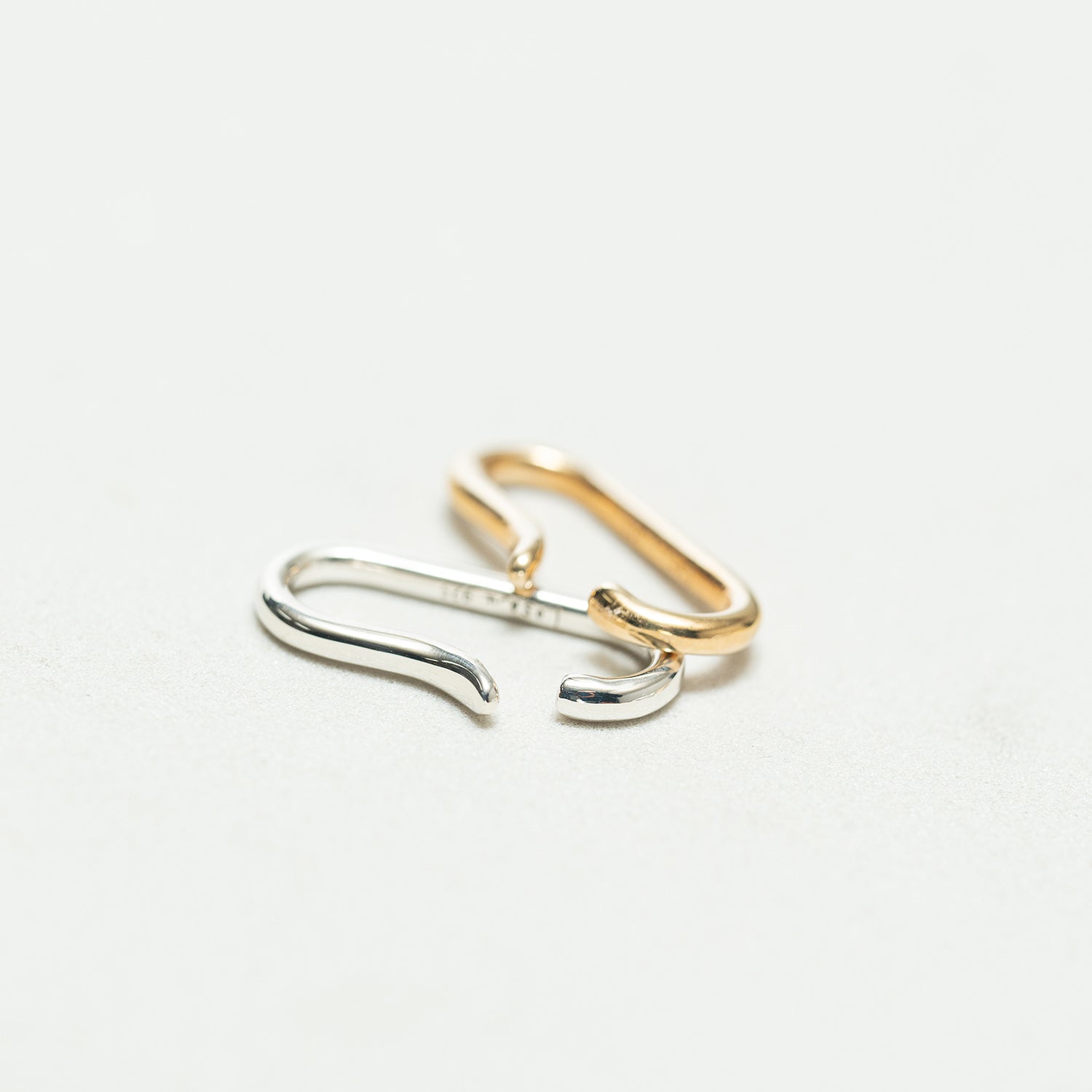 Oblong earcuff | Losau