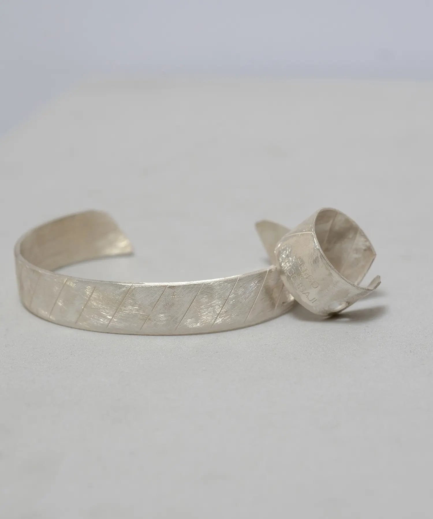 BANGLE-cutter-【HERGO×ISAJI YUGO】| HERGO